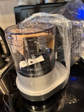 Pampered Chef Electric Twist and Chop NIB